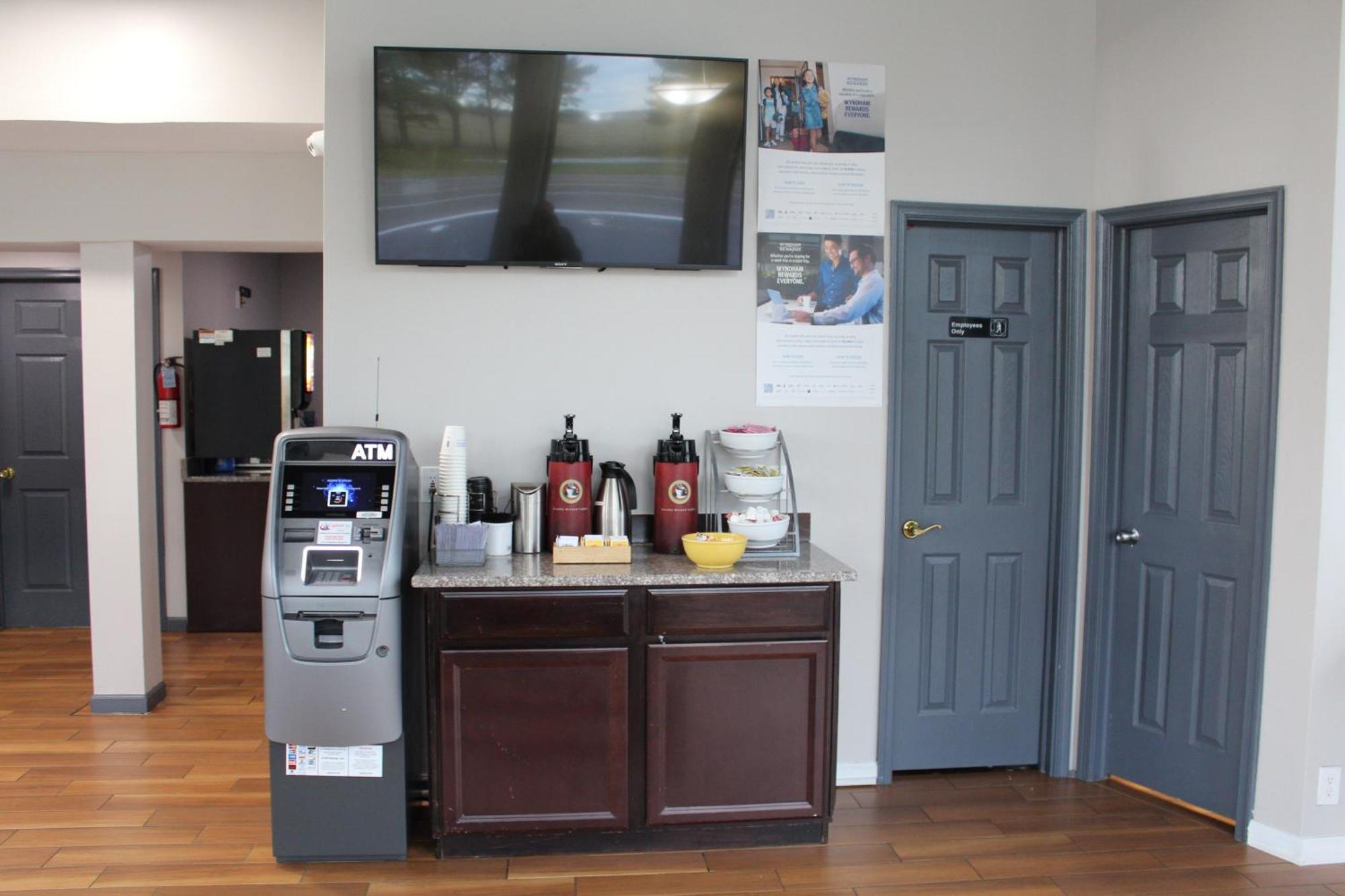 Days Inn By Wyndham Wrightstown Mcguire Afb Bordentown Ngoại thất bức ảnh