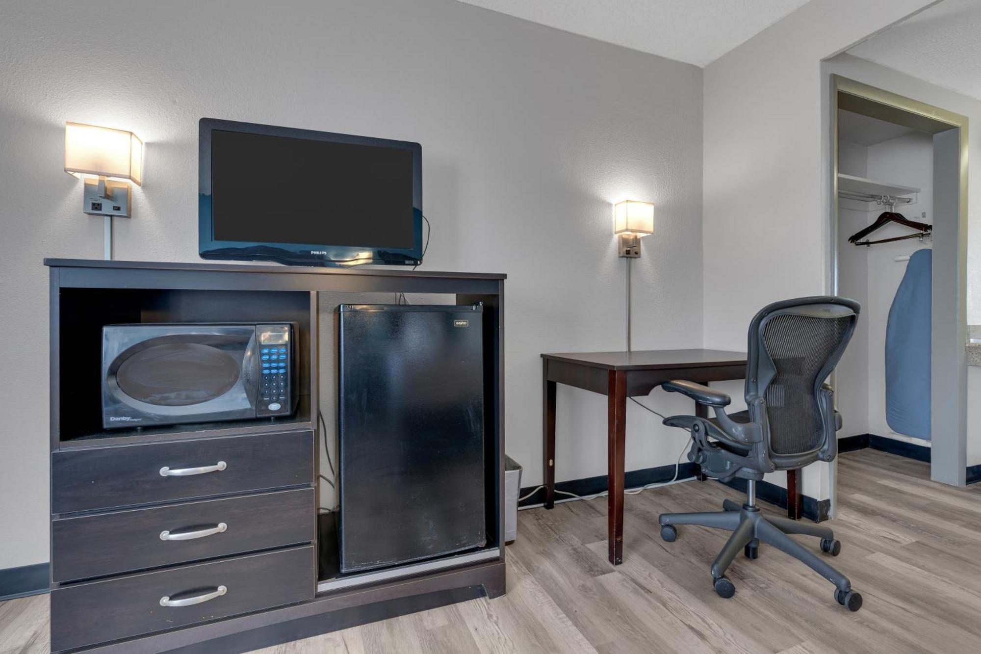 Days Inn By Wyndham Wrightstown Mcguire Afb Bordentown Ngoại thất bức ảnh
