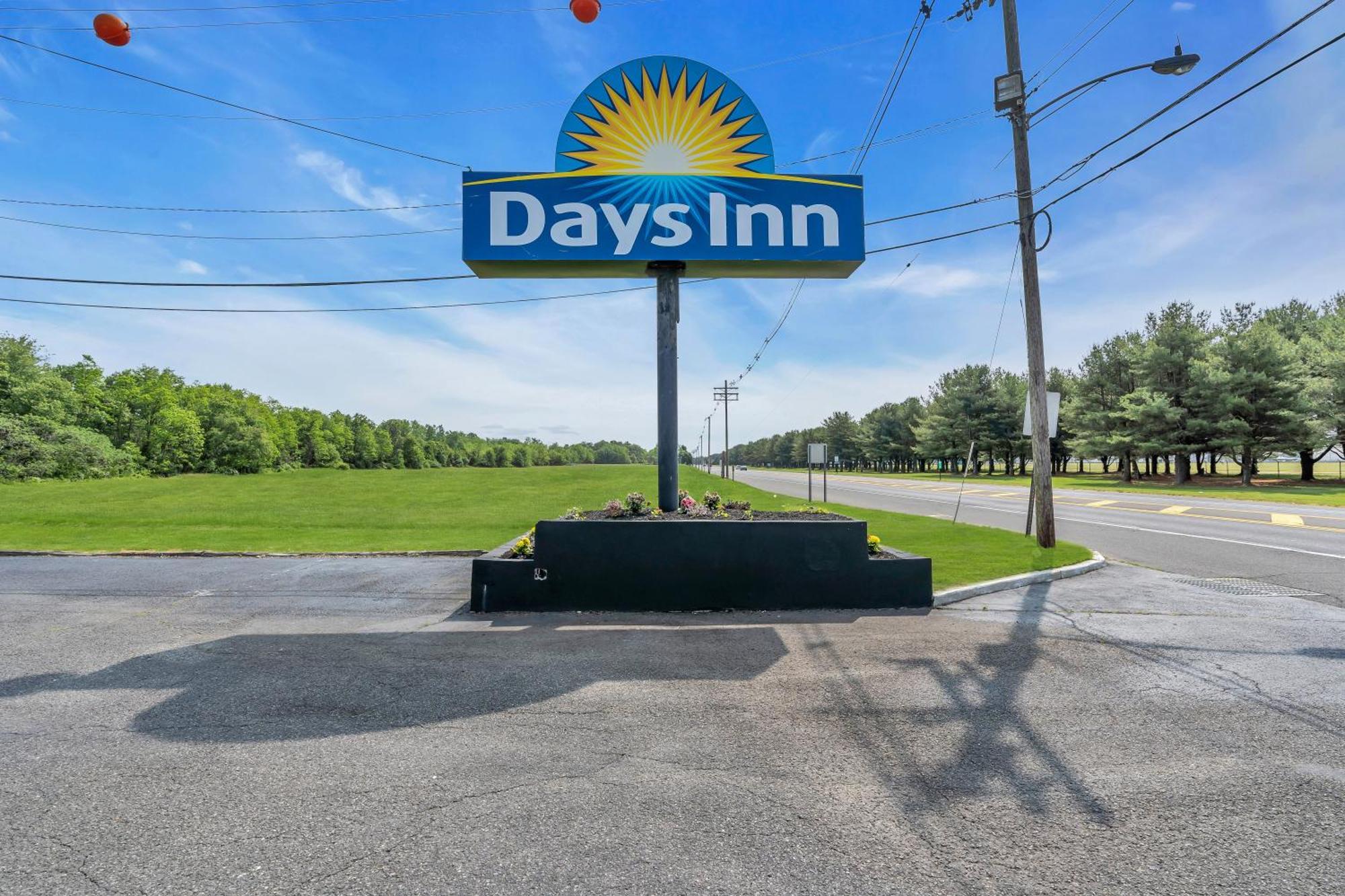 Days Inn By Wyndham Wrightstown Mcguire Afb Bordentown Ngoại thất bức ảnh