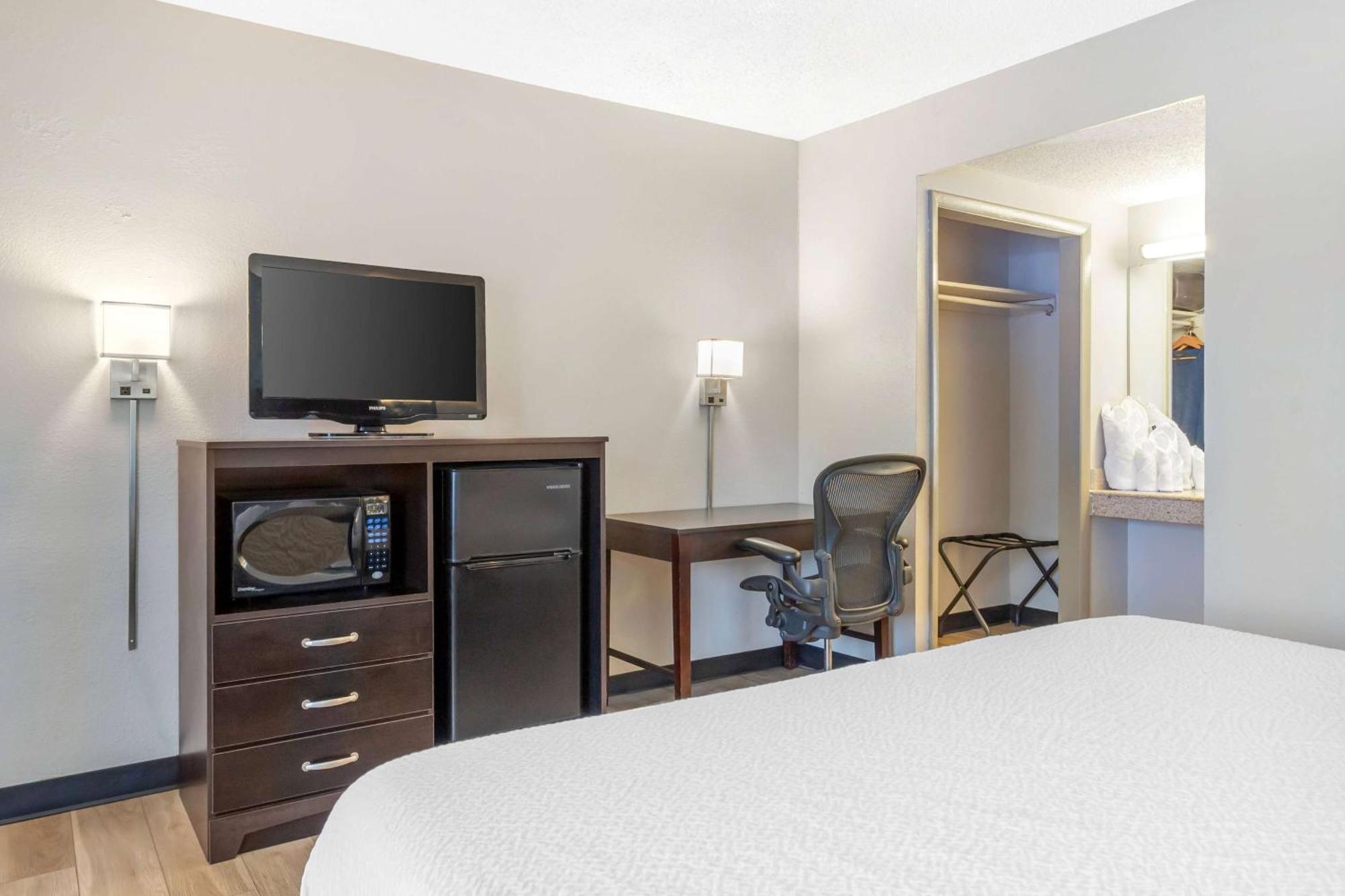 Days Inn By Wyndham Wrightstown Mcguire Afb Bordentown Ngoại thất bức ảnh