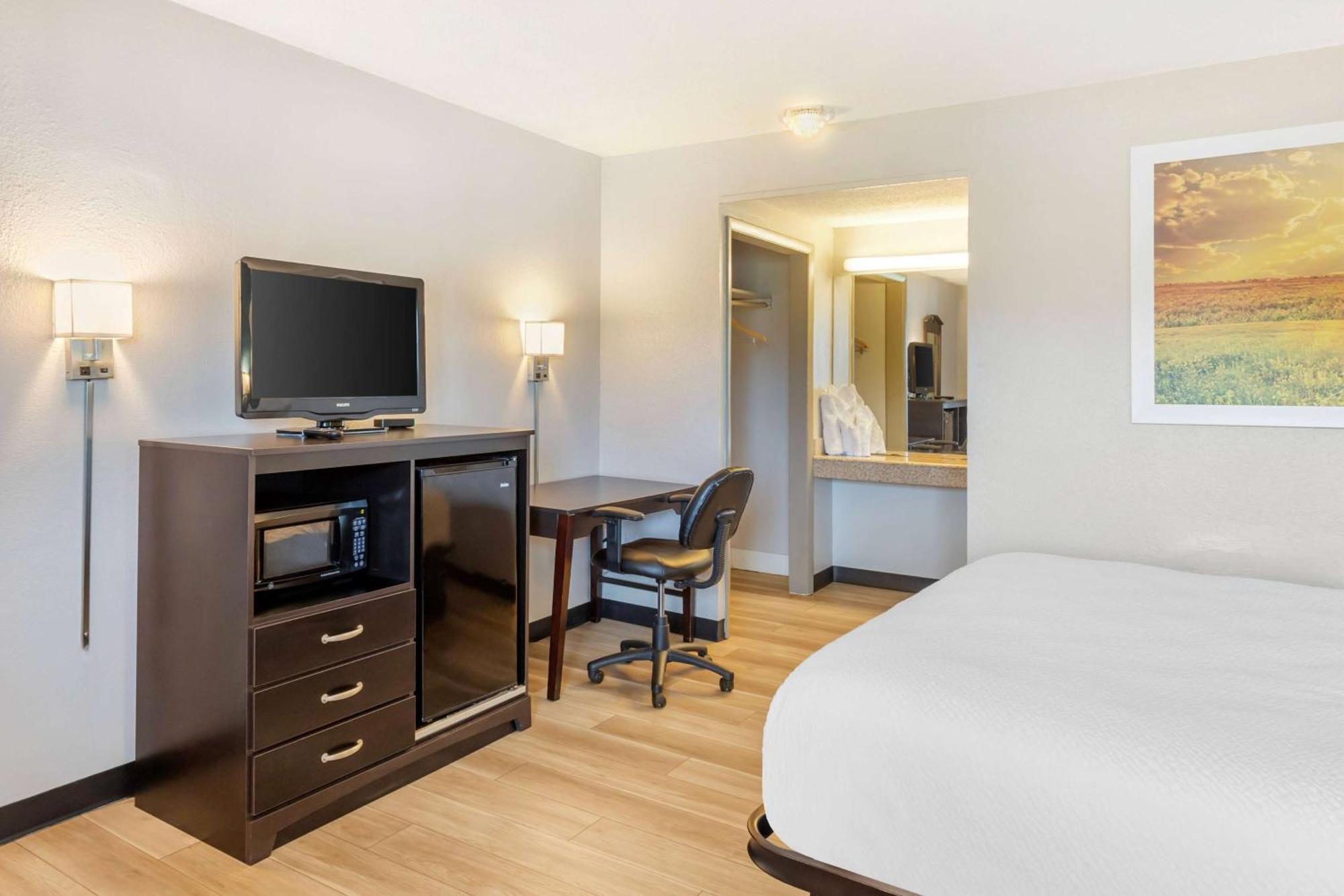 Days Inn By Wyndham Wrightstown Mcguire Afb Bordentown Ngoại thất bức ảnh