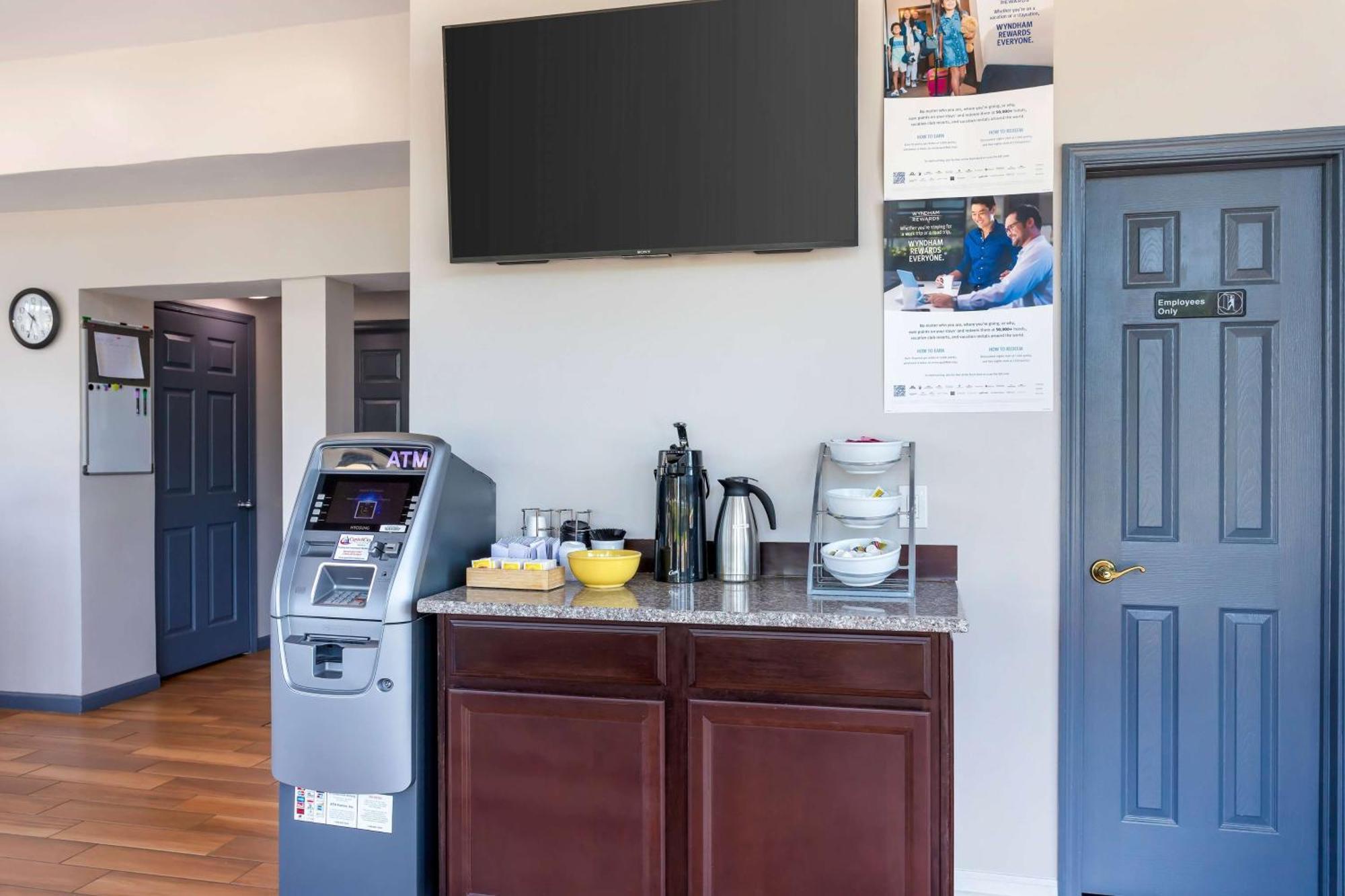 Days Inn By Wyndham Wrightstown Mcguire Afb Bordentown Ngoại thất bức ảnh